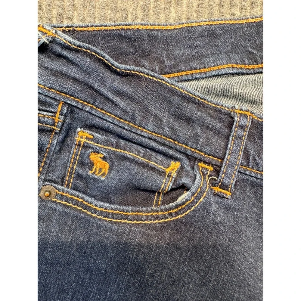 Abercrombie Kids Tan Cable Knit Sweater and Dark Wash Jeans Set Size 15/16